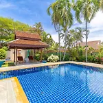 Tongtong Garden Holiday Hotel
